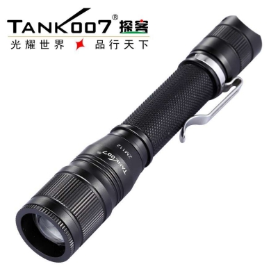 TANK007探客ZM112-R5正品美國(guó)大功率LED調(diào)焦手電筒騎行遠(yuǎn)射家用戶(hù)外防身