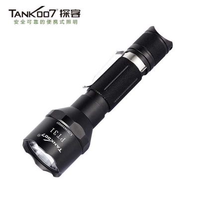 TANK007進(jìn)口LED夜騎露營戰(zhàn)術(shù)防身水安全錘超亮遠(yuǎn)射手電筒PT31探客